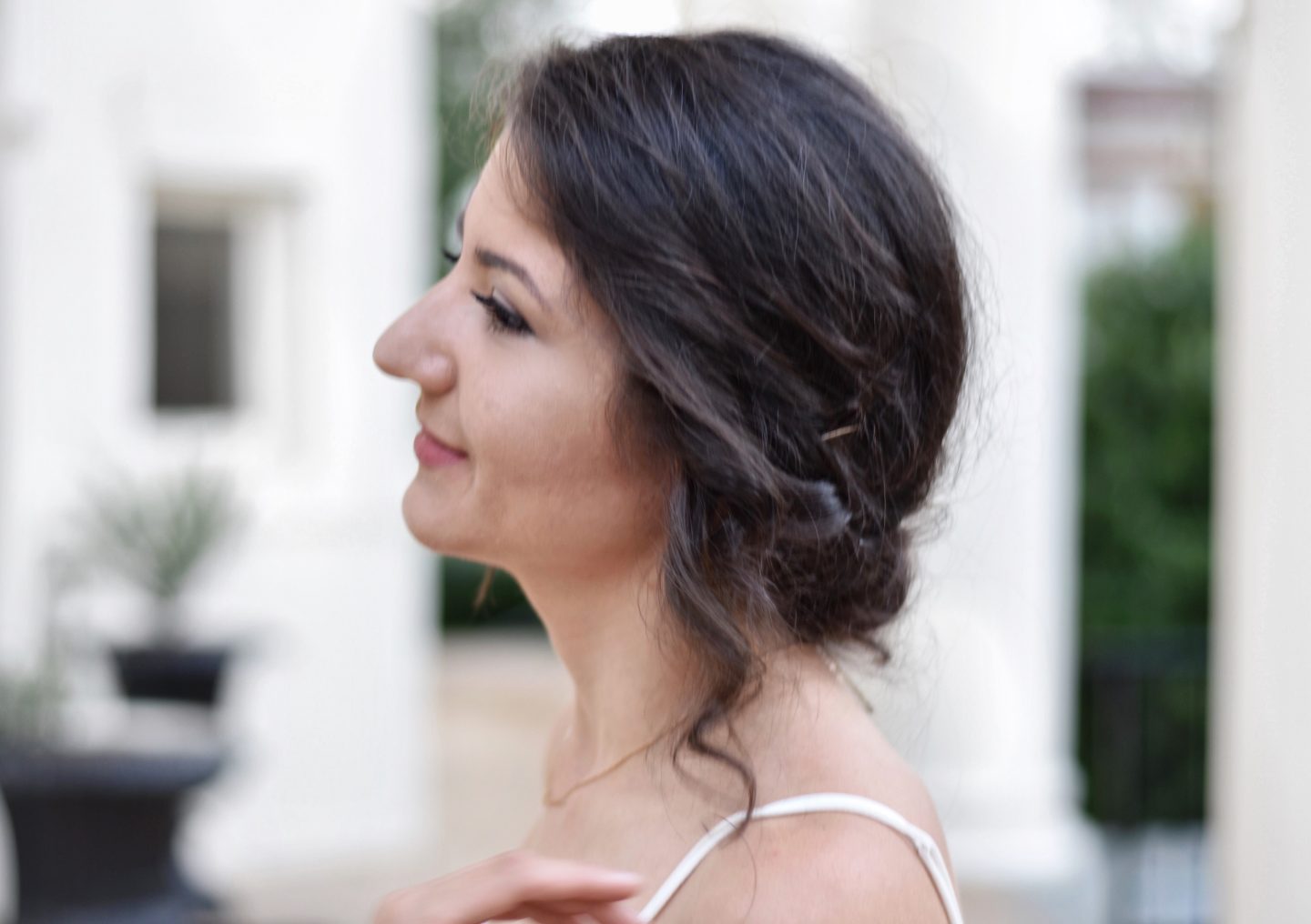Easy and Glamorous Updo